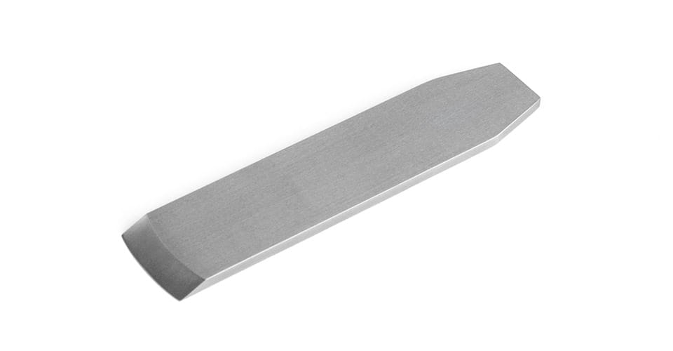Thick scrub-plane iron with visibly curved cutting edge